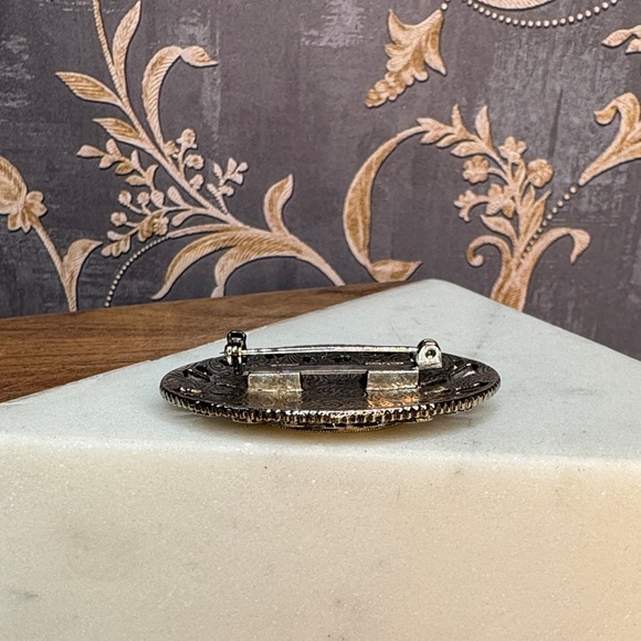 Vintage Estate Silver Tone and Mother of Pearl Brooch Lot B51 - Picture 6 of 7